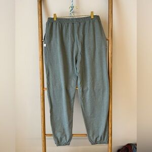 Vuori Green/gray boyfriend sweatpant
